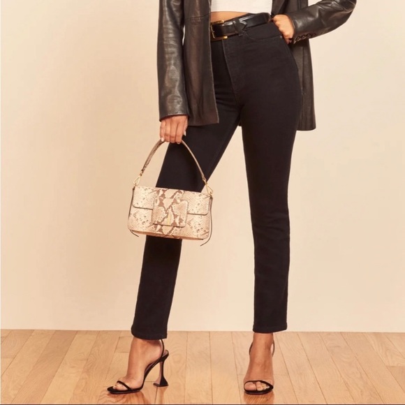 Reformation Denim - Reformation Liza Ultra High Rise Straight Jeans in Black size 27